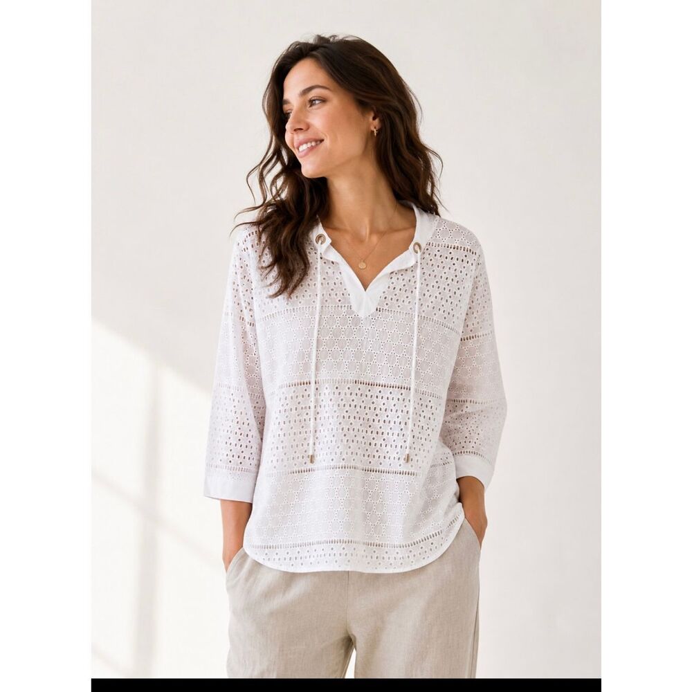 August Silk cotton eyelet top sz xl